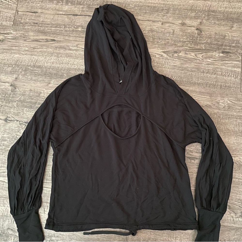 P’tula keyhole cutout hoodie